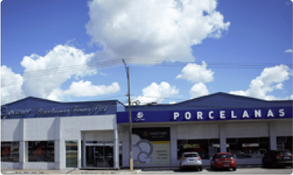 Fachada da Loja Bom Jesus da Germer, na BR 277 em Campo Largo/PR